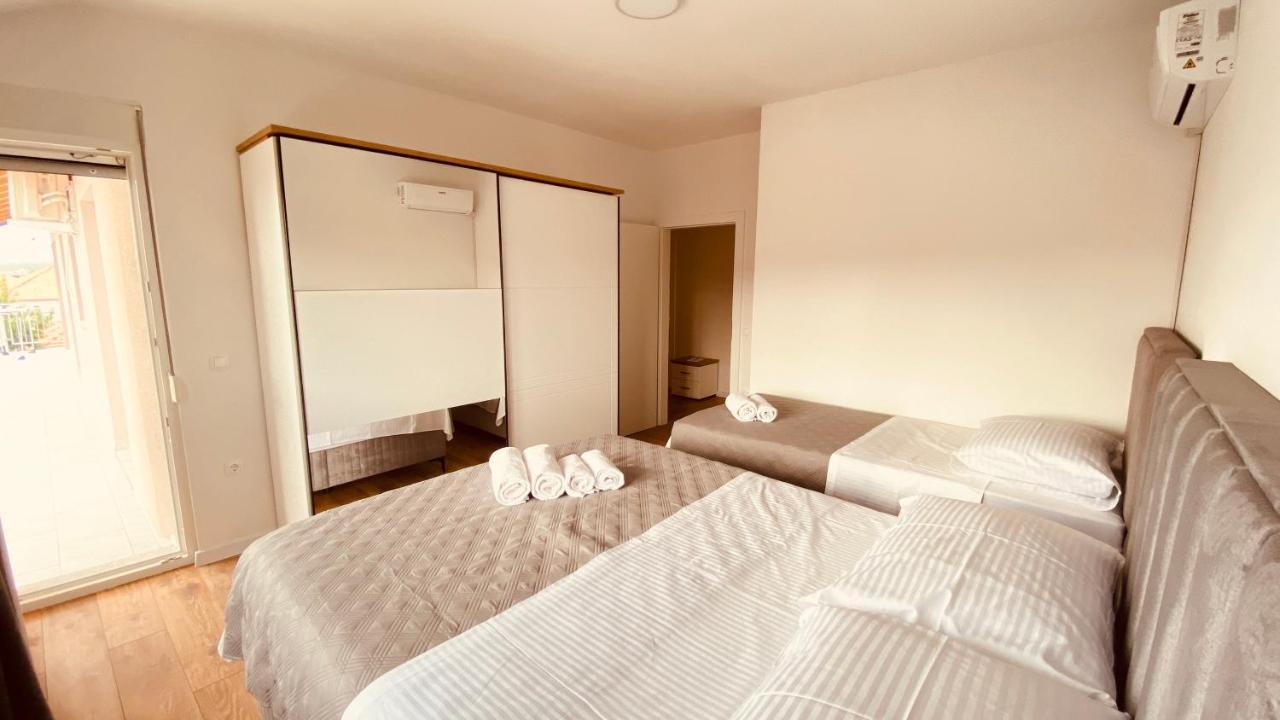 West Apartments Zara Esterno foto